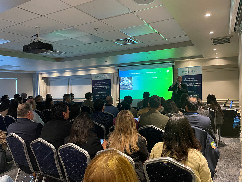Primer Encuentro de Inocuidad Alimentaria: prevención, tecnología y alianzas para plantas más seguras en Chile